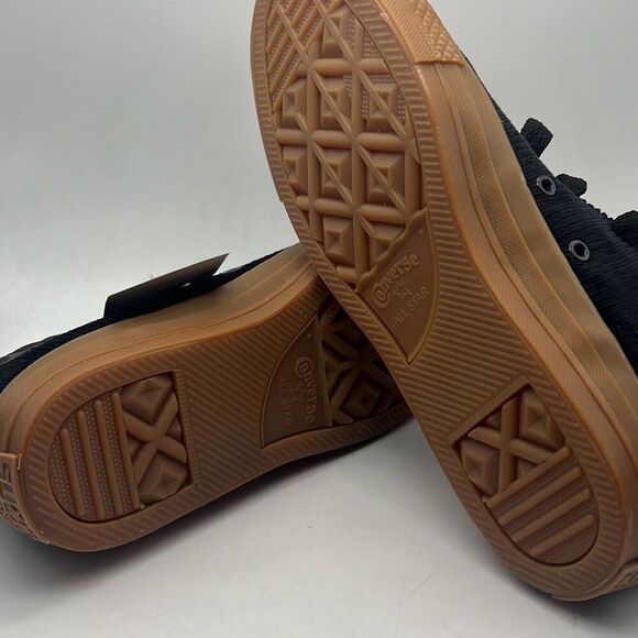 Converse Chuck Taylor All Star Pro Black Corduroy Gum High Top Women 7.5 NWT - Picture 8 of 8